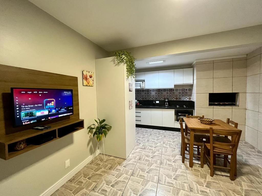 Residencial Bernardo, Meia Quadra Do Trapiche Florianópolis Exteriör bild